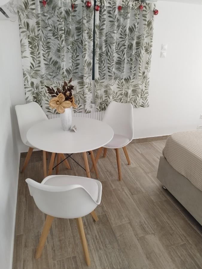 아테네 Μία Γκαρσονιέρα Με Γούστο Για Επισκέπτες Με Άποψη 아파트 외부 사진